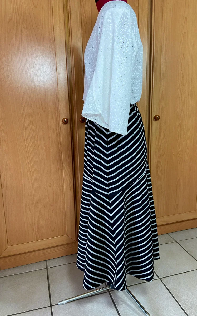 Tissu jersey à rayures, tricot jersey noir/gris, 50cm – Image 5