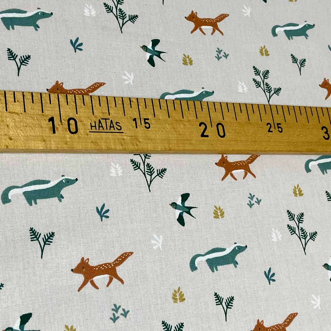 Tissu coton imprimé pour enfants, motifs blaireau, renards, hirondelles, 50cm – Image 3