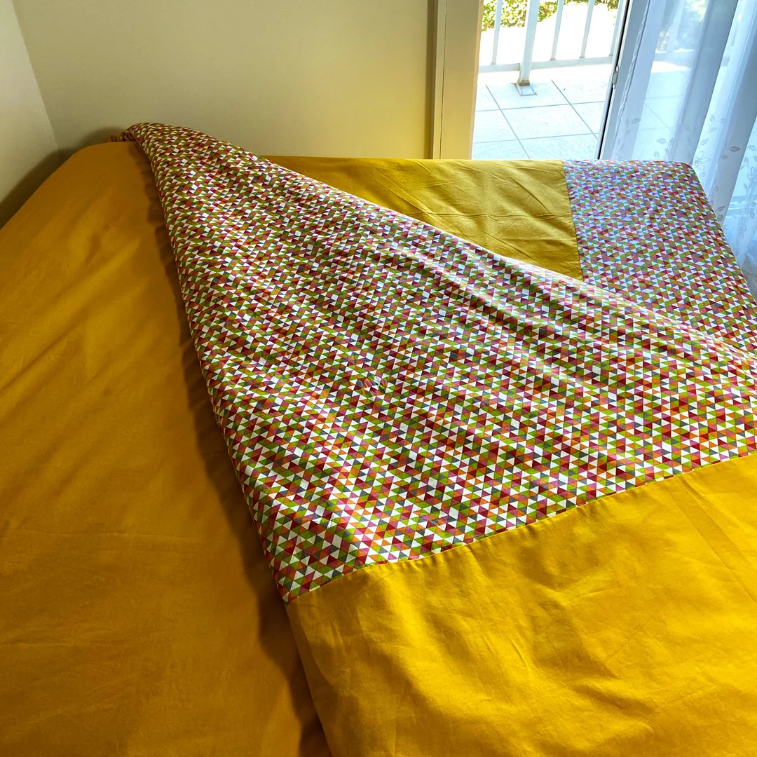 Tissu coton uni jaune mille points, 50cm – Image 5