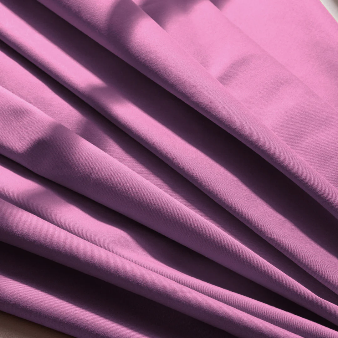 Tissu Gabardine Bubble Gum Atelier Brunette, création française, aspect jean 50cm – Image 3