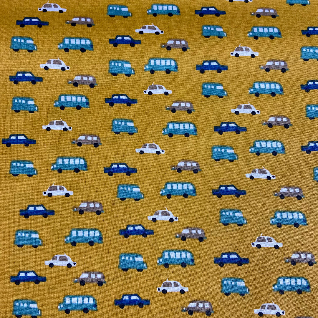 Tissu coton luigi moutarde/veronese motifs voitures, tissu Domotex, 50cm – Image 2