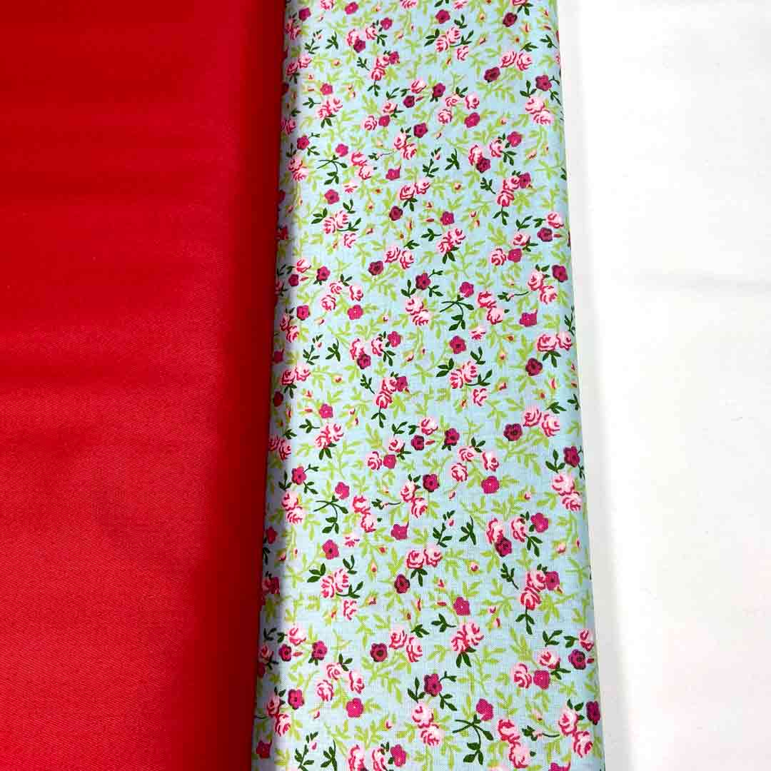 Coupon de Tissu coton vert petites fleurs roses et rouges 150cmx160cm – Image 4