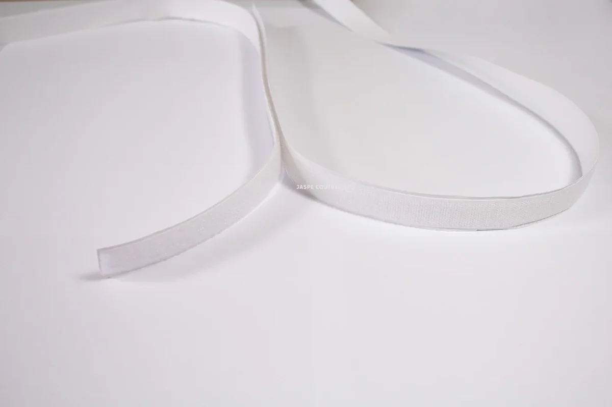 Velcro adhésif 25mm blanc, ruban auto agrippant sans couture – Image 2