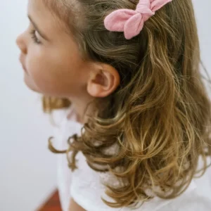Barrette nœud gaze de coton rose pour cheveux accessoire vêtement enfant
