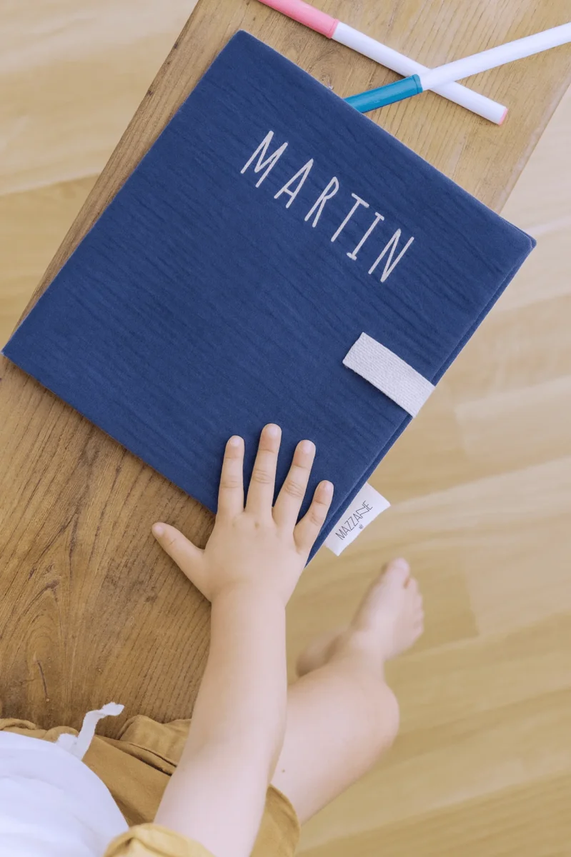 Cahier de coloriage personnalisable lavable et réutilisable en gaze de coton bleu – Image 3