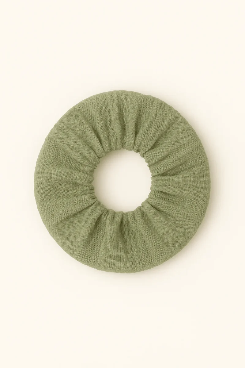 Chouchou cheveux accessoire femme en gaze de coton vert – Image 2