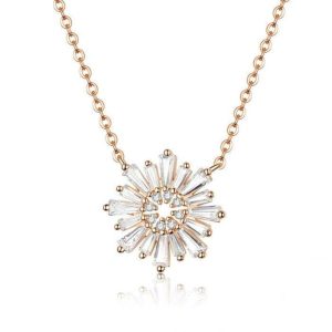 Collier fleur blanche